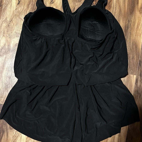 Aqua Green Women's Black Shorts - Picture 4 of 4